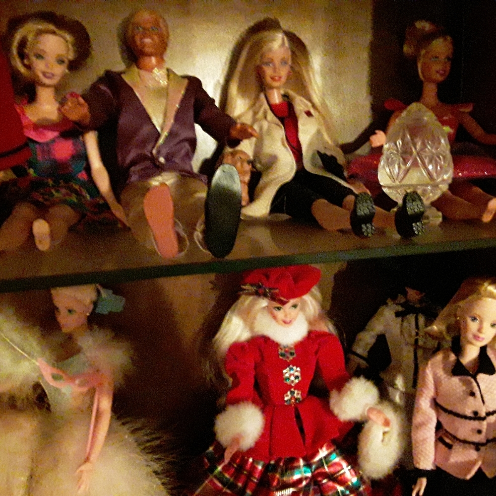 Barbies - Picture 3 of 8